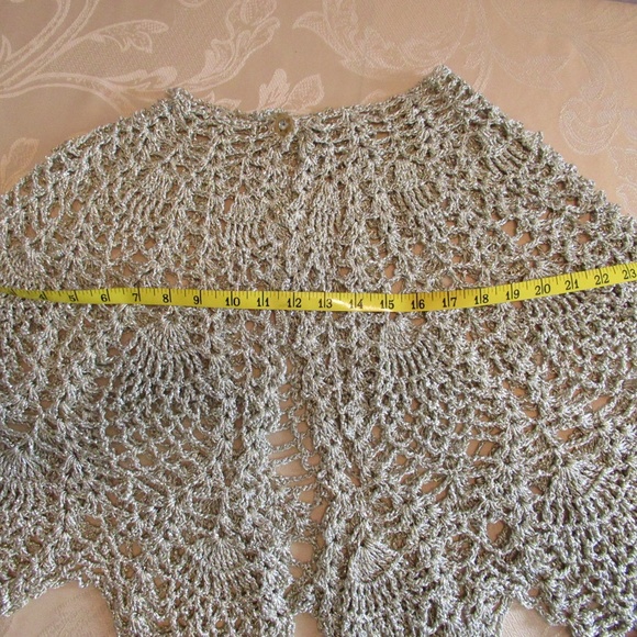 Vintage bronze metallic cape shawl - Picture 4 of 5